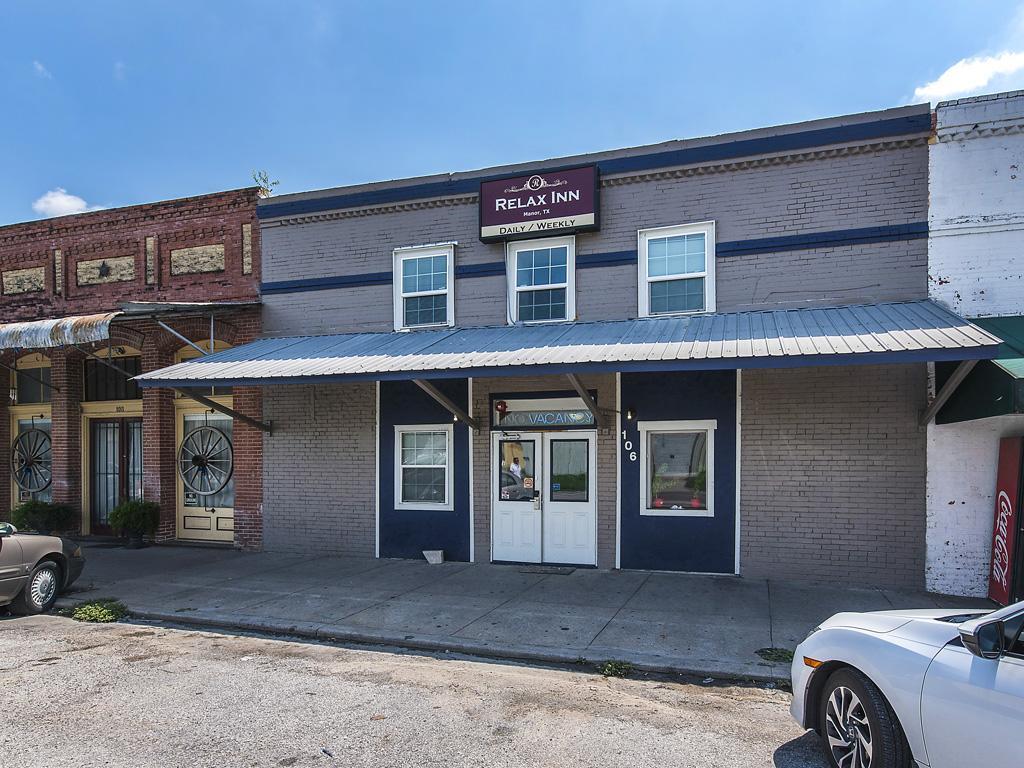 Relax Inn Manor Exterior photo